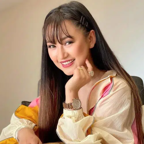 Timile Chumeka Haat Lyrics - Urgen Dong & Melina Rai