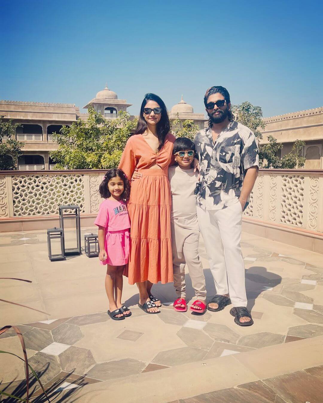 Allu Arjun 3 Allu Arjun with family Photo