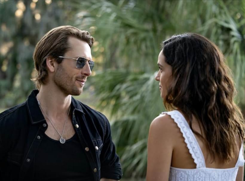 27 Best Romantic Comedy Movies of 2024: Must-Watch Movies That Will Steal Your Heart 5 Hit Man Movie Photo