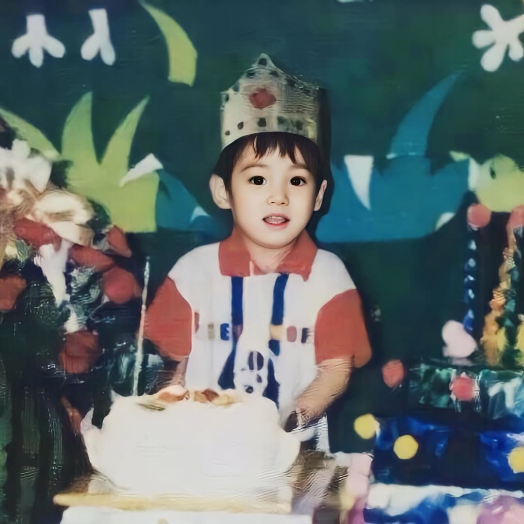 Jungkook (BTS) 3 Jungkook (BTS) Childhood Photo