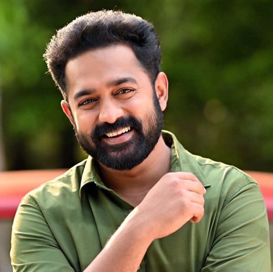 Top 10 Highest Paid Malayalam Actors in 2025: Mohanlal to Asif Ali 11 Asif Ali photo